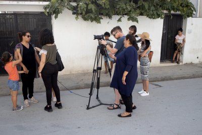IPSI and Western students work together in the field while reporting in Tunisia during September 2019. // Photo by Joe Gosen