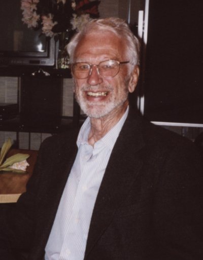 Fred Bassetti, 2003. Photo courtesy of Special Collections / WWU